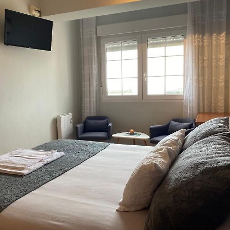 Hostal Buenavista Сан Киприан Екстериор снимка