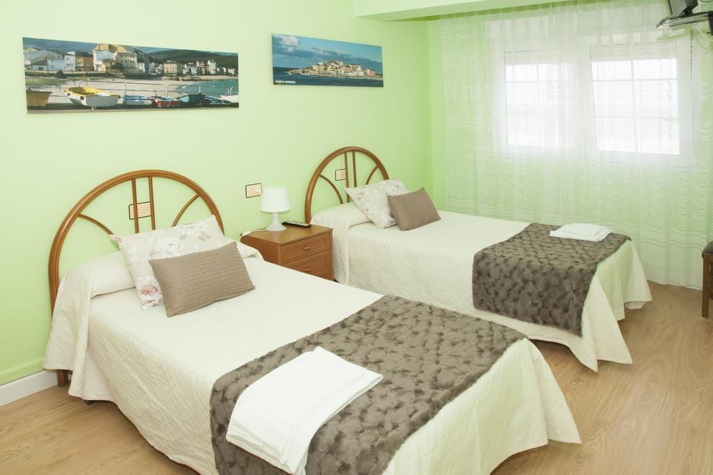 Hostal Buenavista Сан Киприан Екстериор снимка